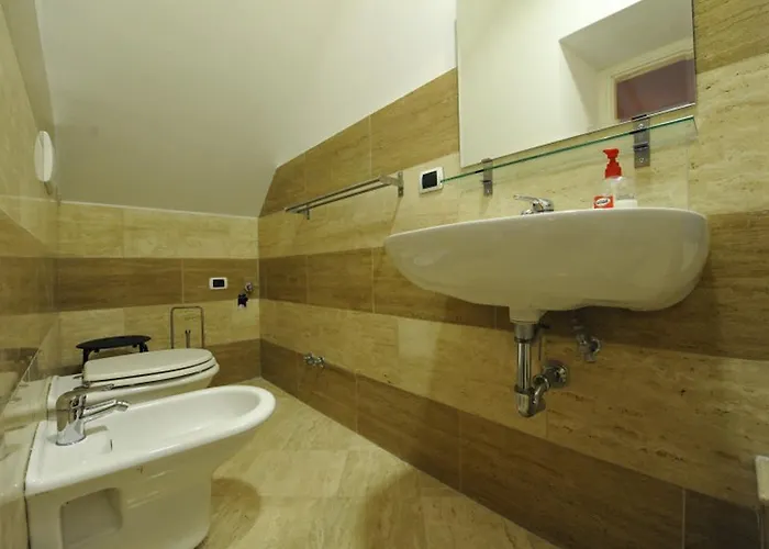 Appartamento Hella Ibernesi 23 Fori Imperiali Inn, New Gestion! Roma